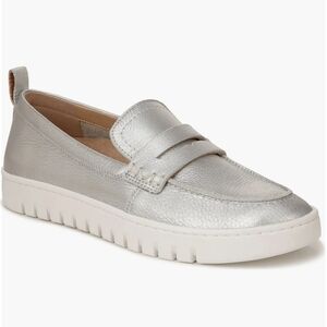 Women's Vionic Silver Leather Uptown Loafers